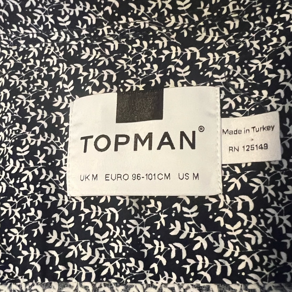 EUC Topman Short Sleeve Button - Picture 3 of 5